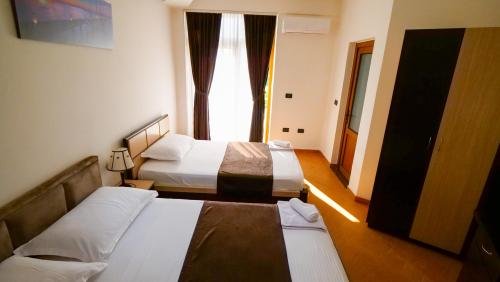 photo-2023-11-18-23-39-46